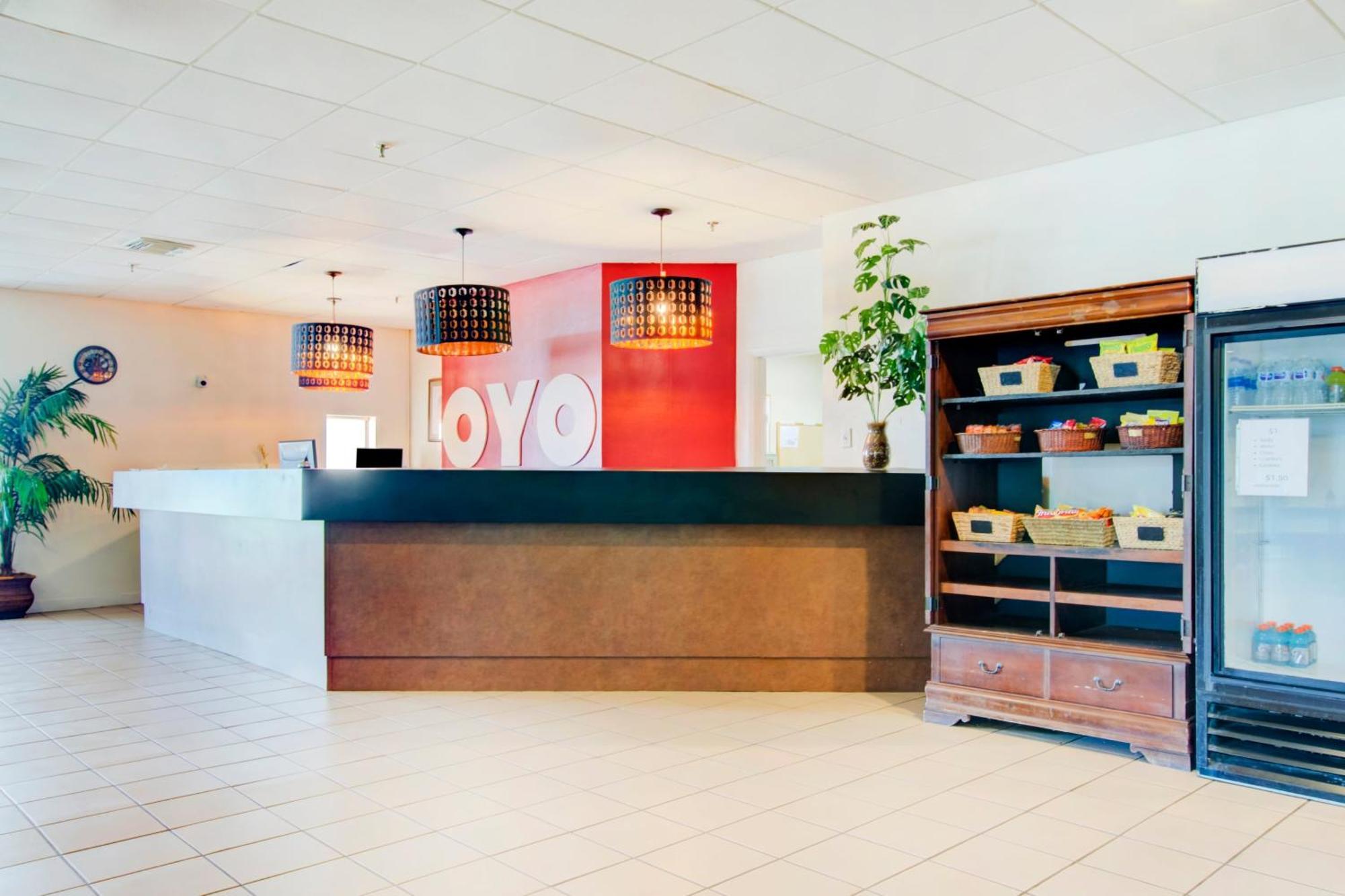 Oyo Hotel Dundee By Crystal Lake Zewnętrze zdjęcie