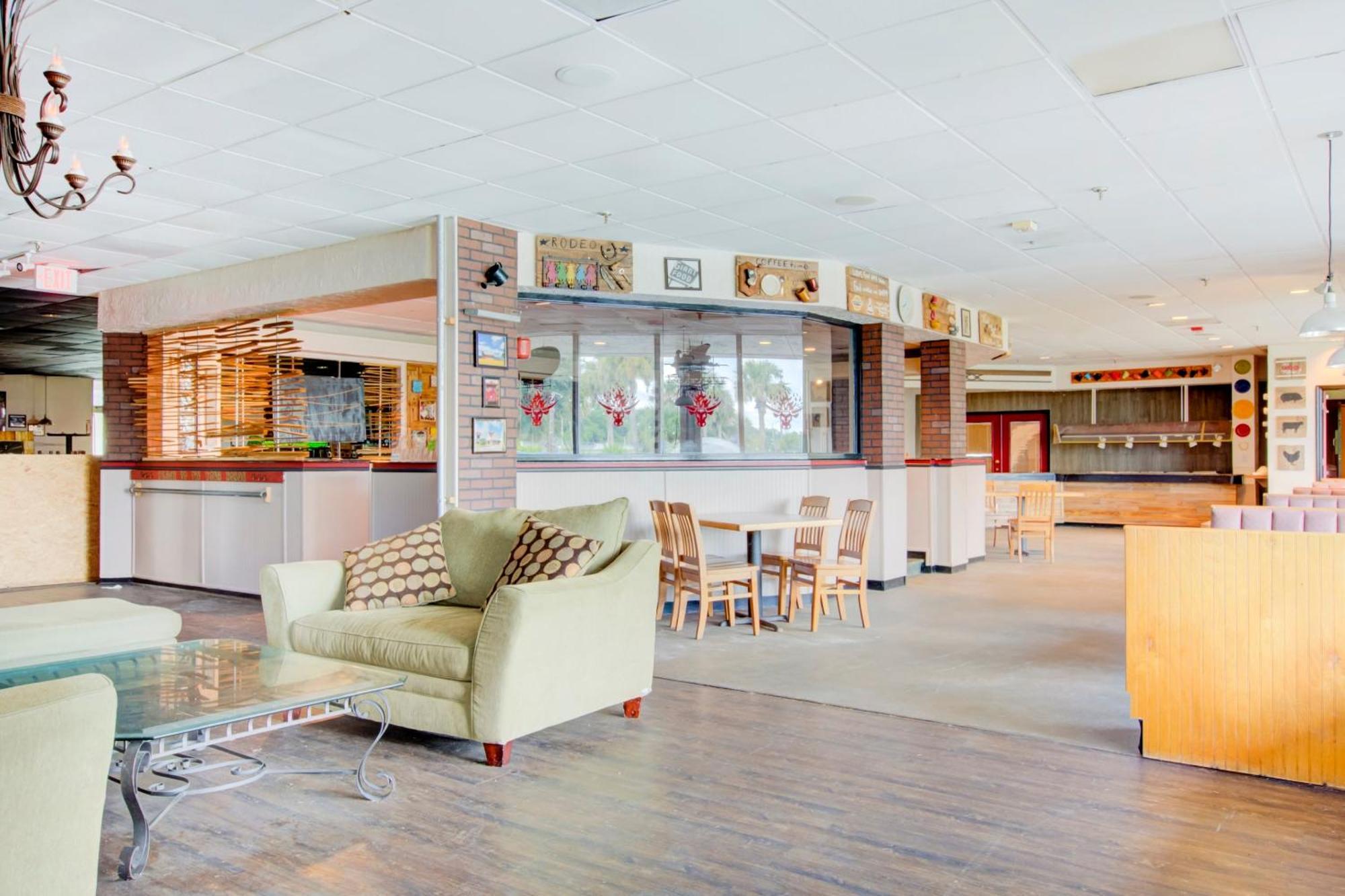 Oyo Hotel Dundee By Crystal Lake Zewnętrze zdjęcie